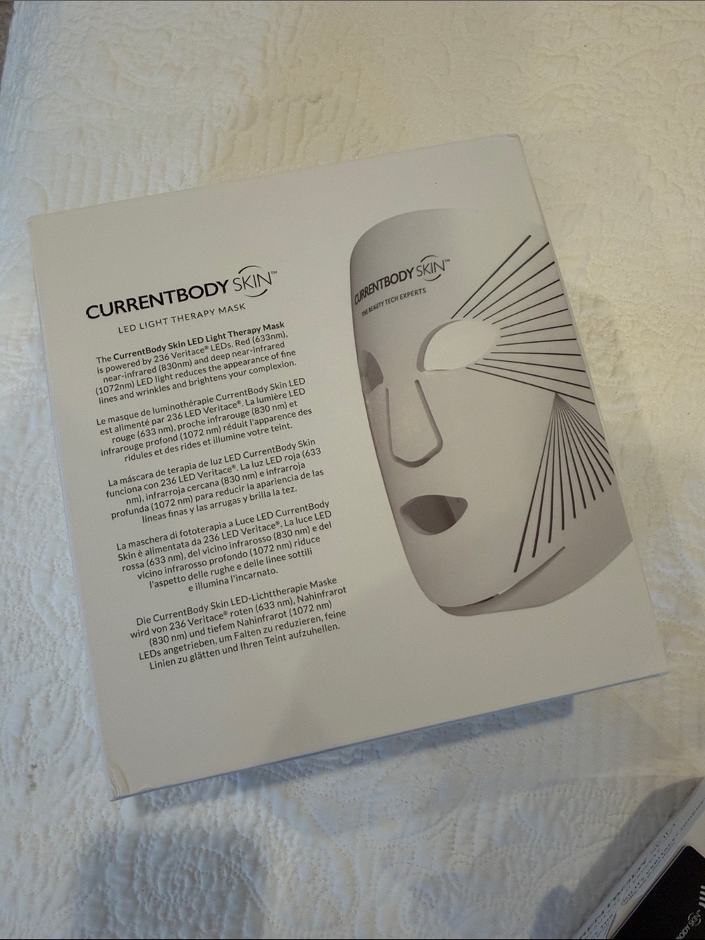 LED Red Light Therapy Mask Series 2 + 5 Hydrogel Masks - Picture 7 of 7